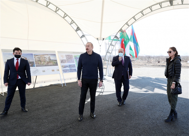 Ильхам Алиев заложил фундамент нового жилого комплекса в Агдаме