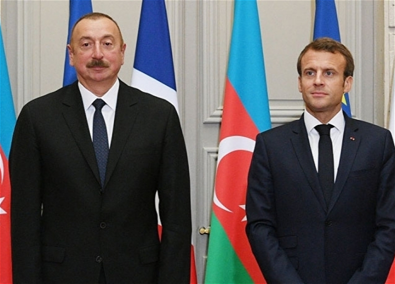 Ильхам Алиев и Эммануэль Макрон обсудили ситуацию в Украине
