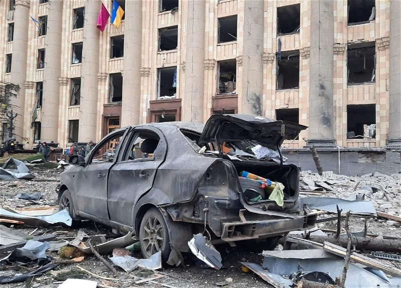 В Украине ракета попала в автомобиль, один азербайджанец погиб, другой - ранен