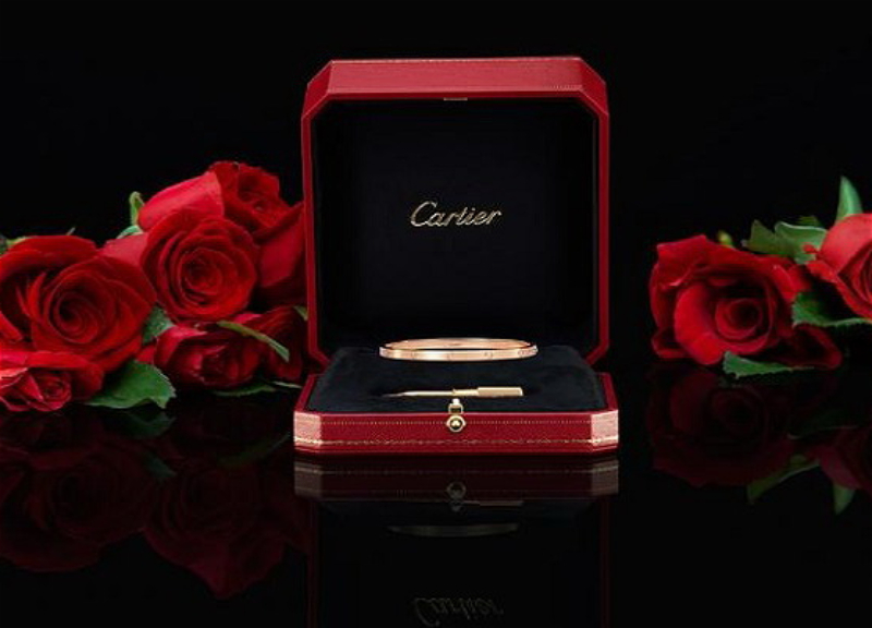 Ювелирный дом Cartier объявил о приостановке деятельности в России и Украине