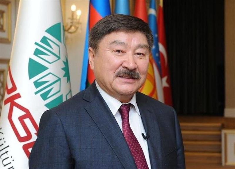 Президент Азербайджана наградил генсека ТЮРКСОЙ