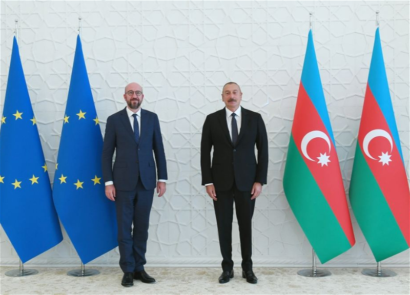 Ильхам Алиев и Шарль Мишель обсудили нормализацию между Баку и Иреваном, а также Украину