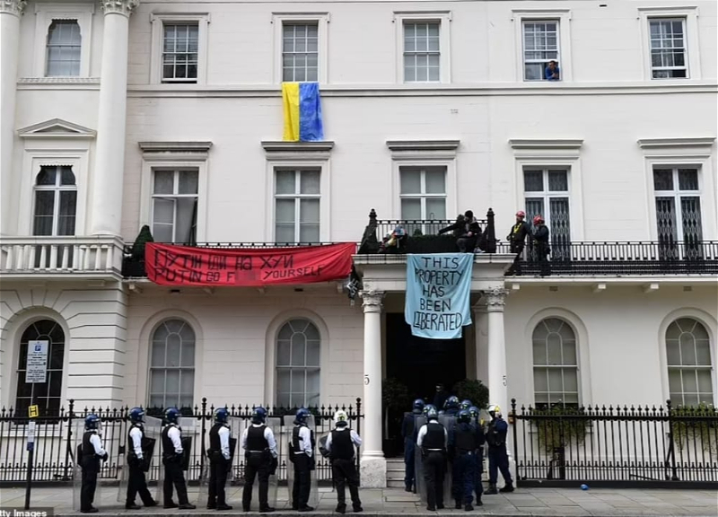 Активисты ворвались в особняк Олега Дерипаски в Лондоне - ФОТО