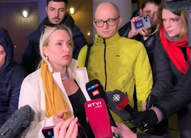 Марина Овсянникова, показавшая антивоенный плакат в программе «Время», дала первый комментарий после суда – ВИДЕО