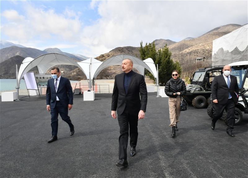 Президент Ильхам Алиев заложил фундамент туристического комплекса в Суговушане - ФОТО