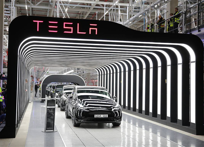 Первый европейский завод Tesla открылся под Берлином