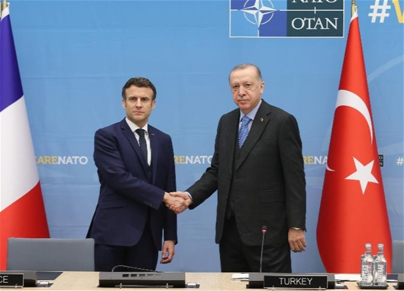 Эрдоган и Макрон провели встречу в Брюсселе - ВИДЕО