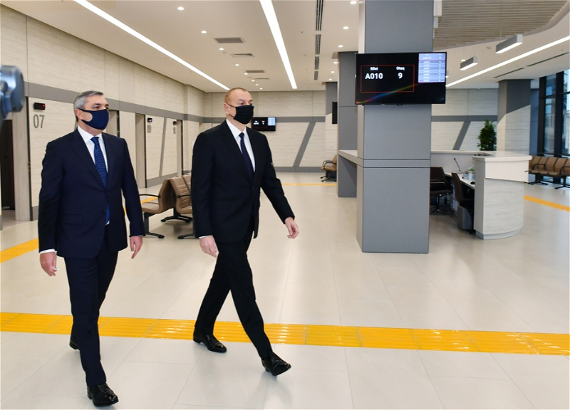 Ильхам Алиев принял участие в открытии Центра приема граждан Администрации Президента - ФОТО