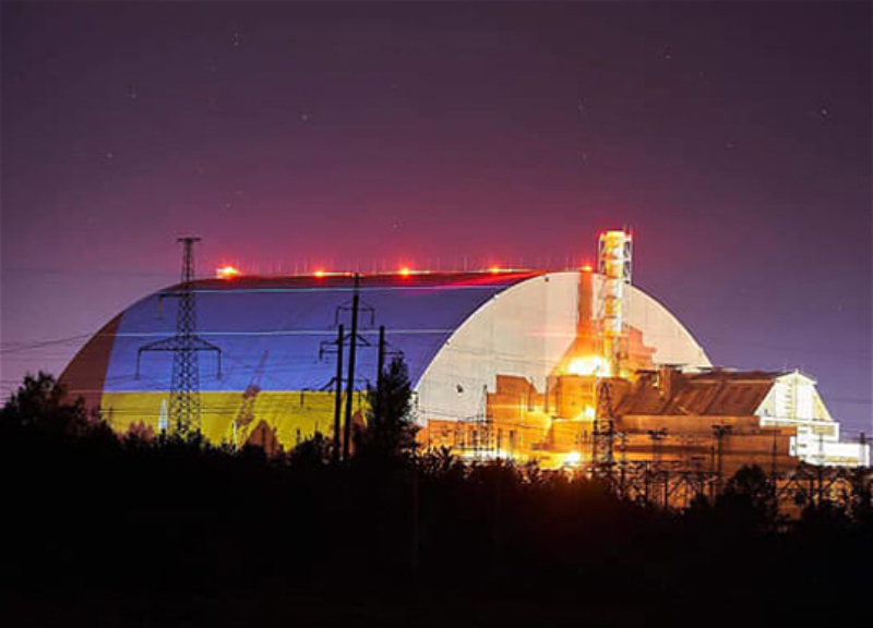 Украина сообщает, что войска РФ покинули Чернобыльскую АЭС