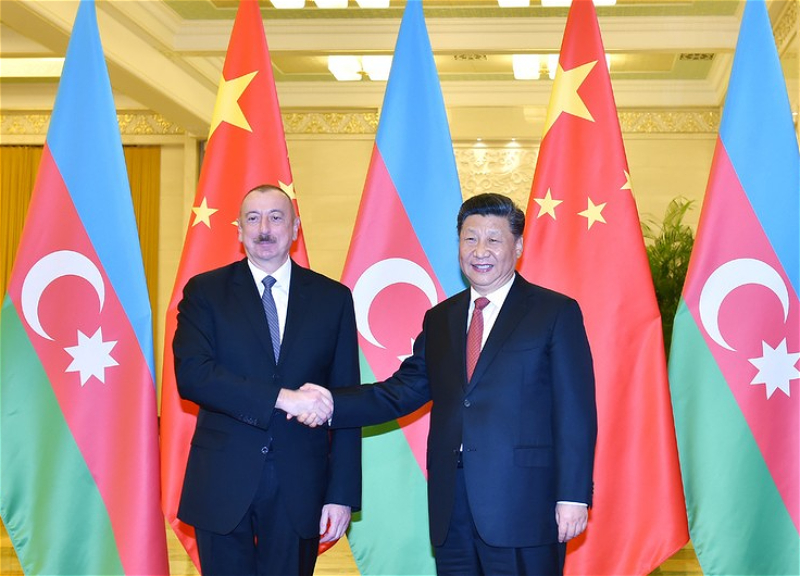 Си Цзиньпин направил поздравительное письмо Ильхаму Алиеву