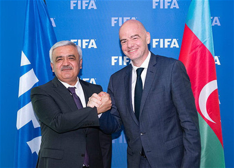 Президент ФИФА поздравил Ровнага Абдуллаева