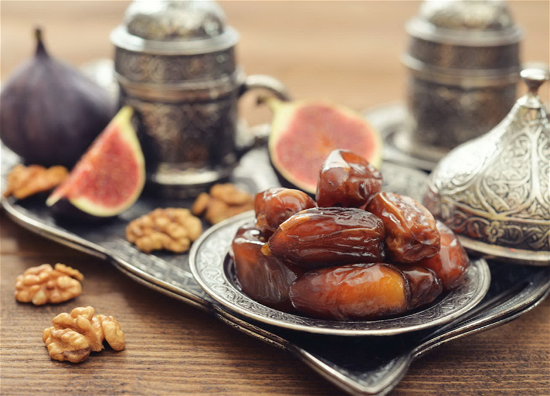 Как правильно питаться и кому противопоказано поститься во время Рамазана? Отвечает Минздрав