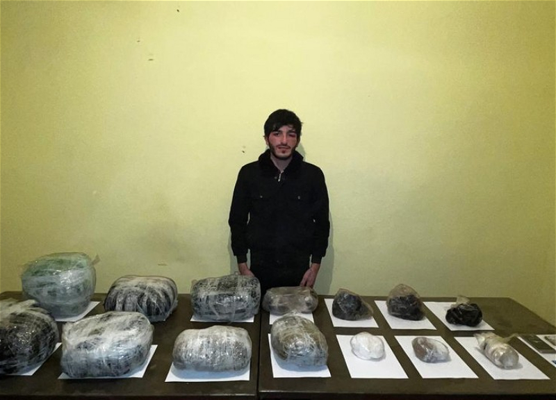 ГПС: Предотвращен контрабандный ввоз в Азербайджан крупной партии наркотиков - ФОТО