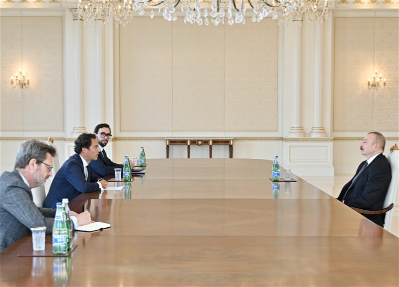 Ильхам Алиев принял спецпредставителя генсека НАТО по Кавказу и Центральной Азии - ФОТО