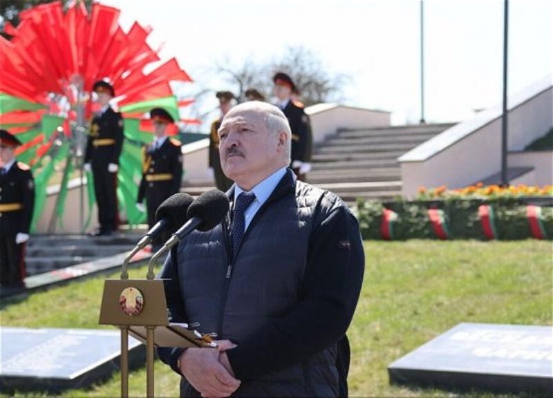«Слава богу, что у нас диктатура!»: Лукашенко о причине благосостояния Беларуси – ВИДЕО