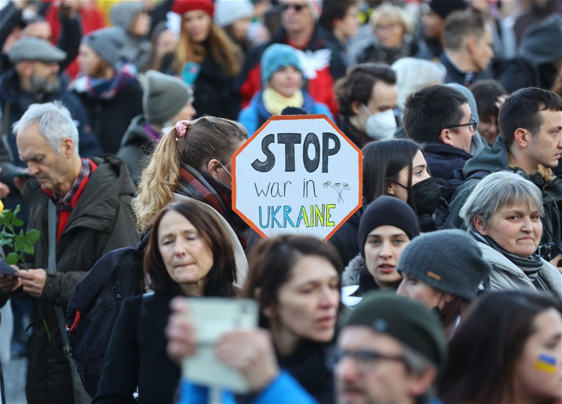 Опрос Евробарометра: Европейцы одобряют реакцию ЕС на войну в Украине
