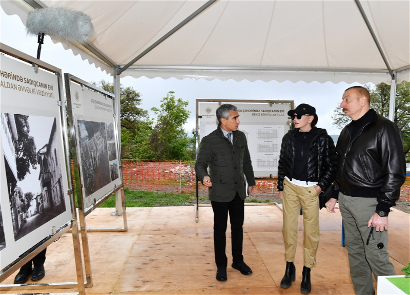 Ильхам Алиев ознакомился с работами по восстановлению дома известного тариста Садыгджана в Шуше