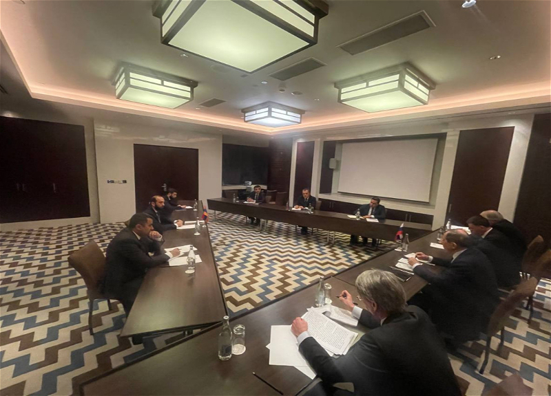 В Душанбе прошла встреча глав МИД Азербайджана, РФ и Армении