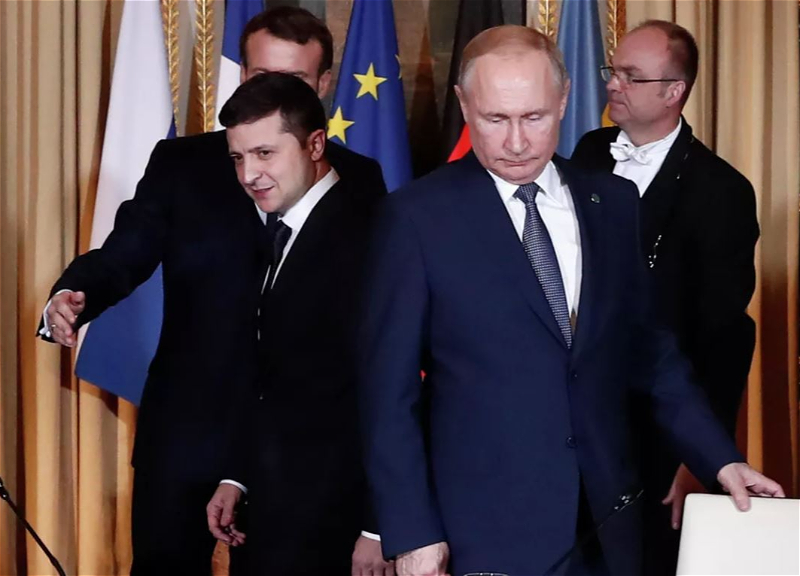 В Кремле заявили, что Россия не отказывается от встречи Путина и Зеленского