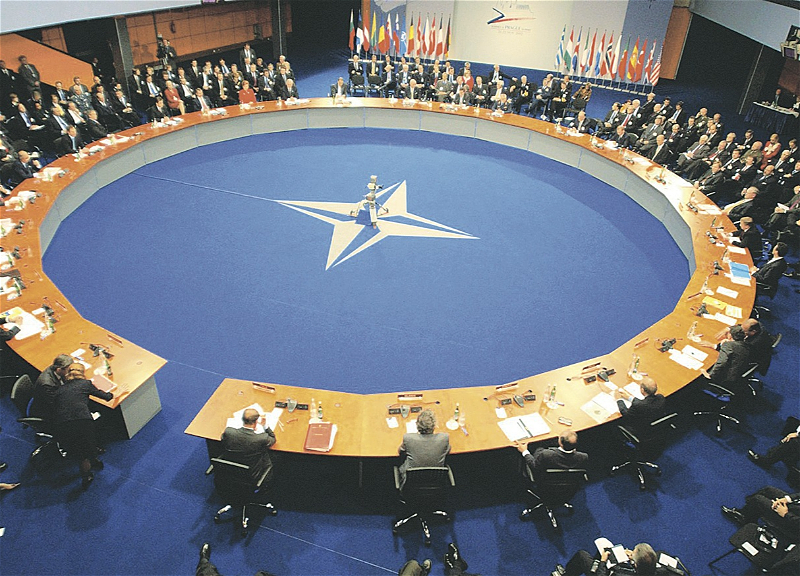 Министры иностранных дел стран НАТО соберутся на двухдневную встречу в Берлине