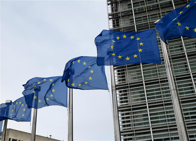 Европарламент призвал бывших политиков ЕС уволиться из российских компаний