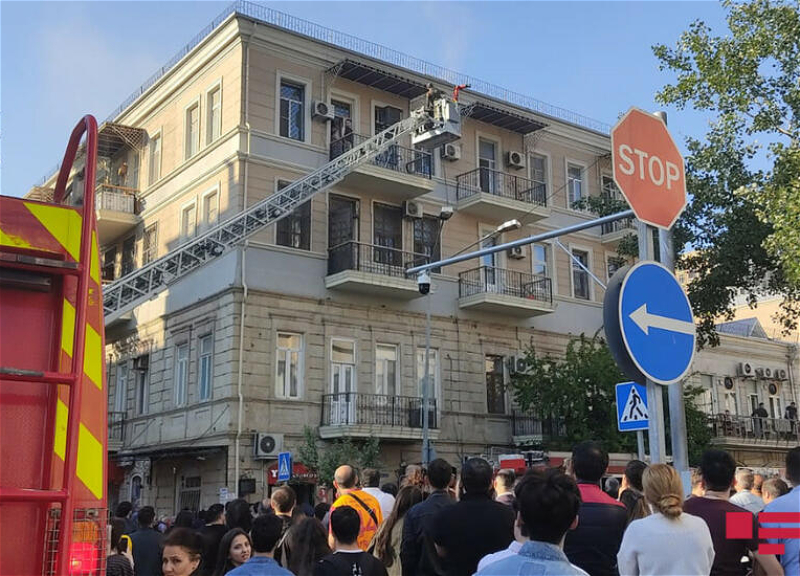 В центре Баку произошел пожар