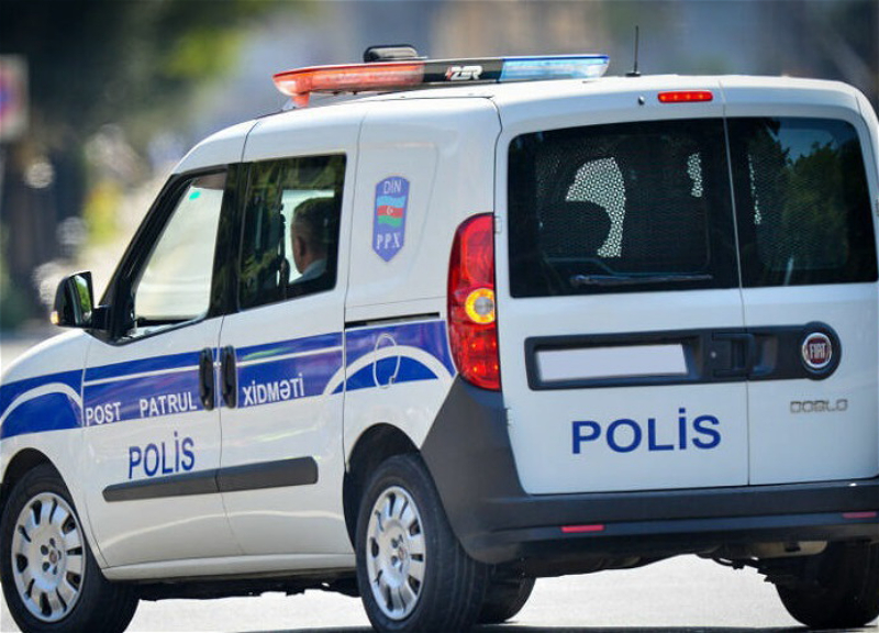 Трое мужчин в Баку спрятались от дождя в полицейской машине – дело закончилось судом