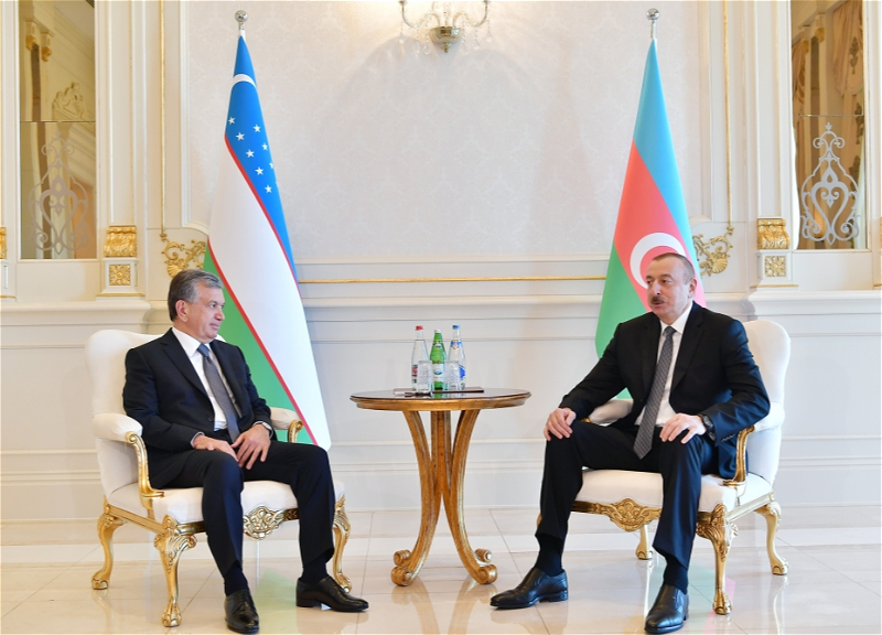 Президент Узбекистана поздравил Президента Азербайджана