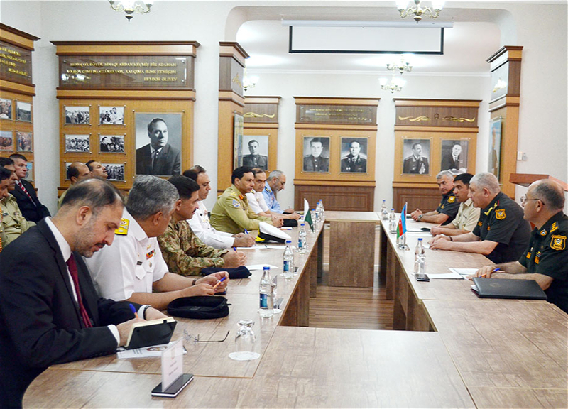 Азербайджан и Пакистан обсуждают развитие сотрудничества в области военного образования – ФОТО