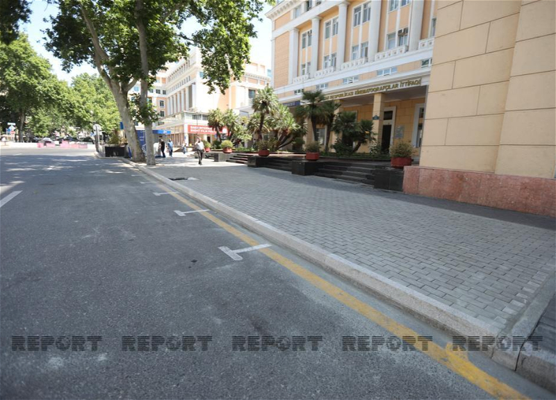 На месте самовольной парковки на проспекте Бюльбюля восстановлен тротуар – ФОТО