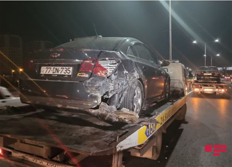 В Баку произошла цепная авария, есть пострадавший - ФОТО