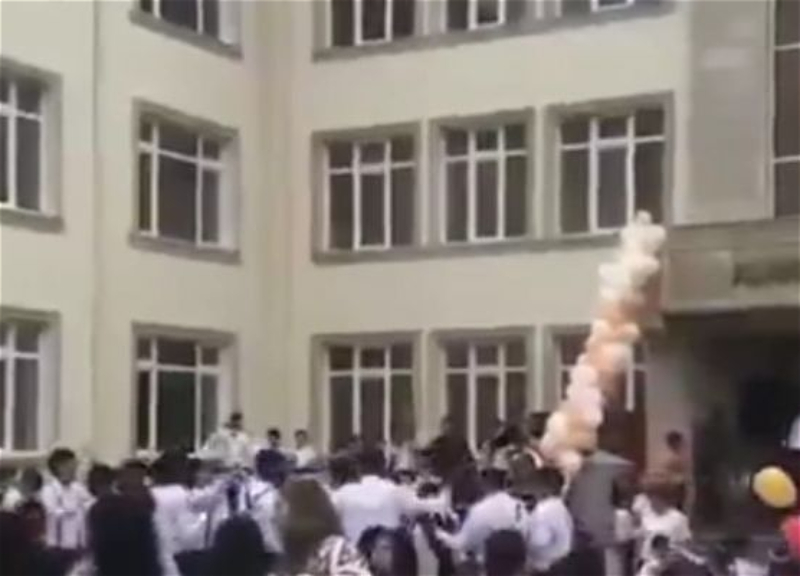 Выпускники азербайджанской школы станцевали на последнем звонке под песню, посвященную криминальному авторитету - ВИДЕО