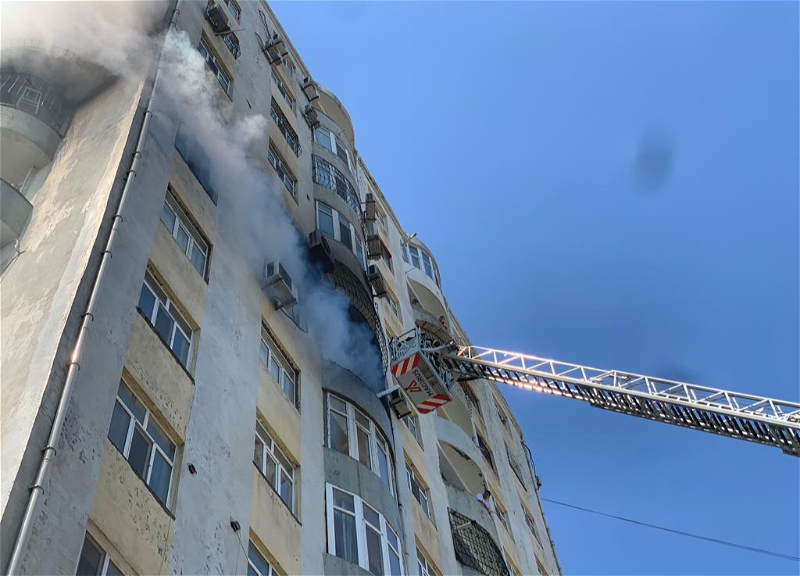 Пожар в многоэтажном доме в Баку оперативно потушен – ФОТО - ВИДЕО