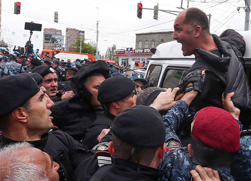 В Армении расстреливают «несогласных». Почему молчит Запад?