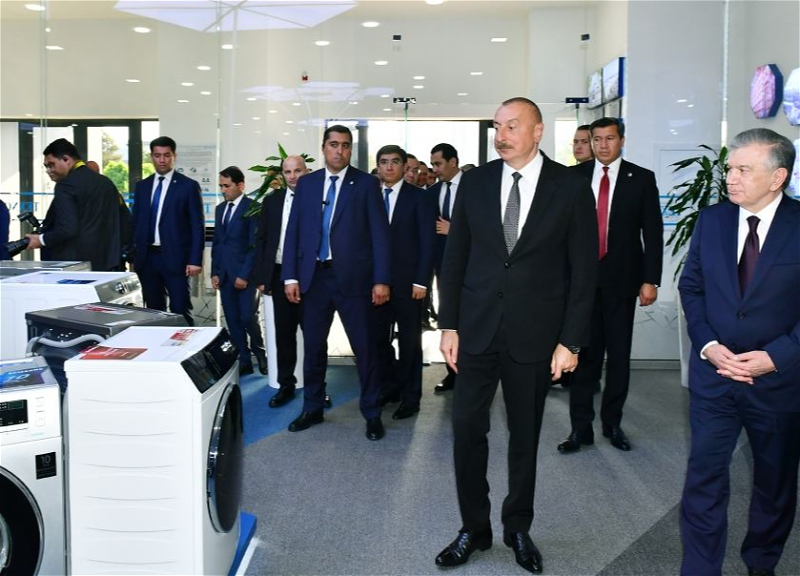 Президенты Ильхам Алиев и Шавкат Мирзиёев ознакомились с деятельностью ООО «Технопарк» в Ташкенте - ФОТО