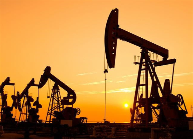 Цена на азербайджанскую нефть упала