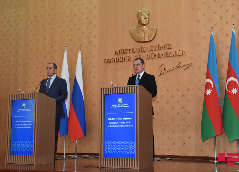 Баку и Москва выступают за ратификацию всеми прикаспийскими странами Конвенции по Каспию