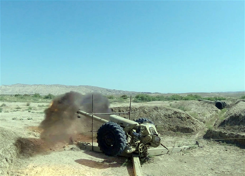 В артиллерийских подразделениях ВС Азербайджана проходят учения с боевыми стрельбами - ВИДЕО