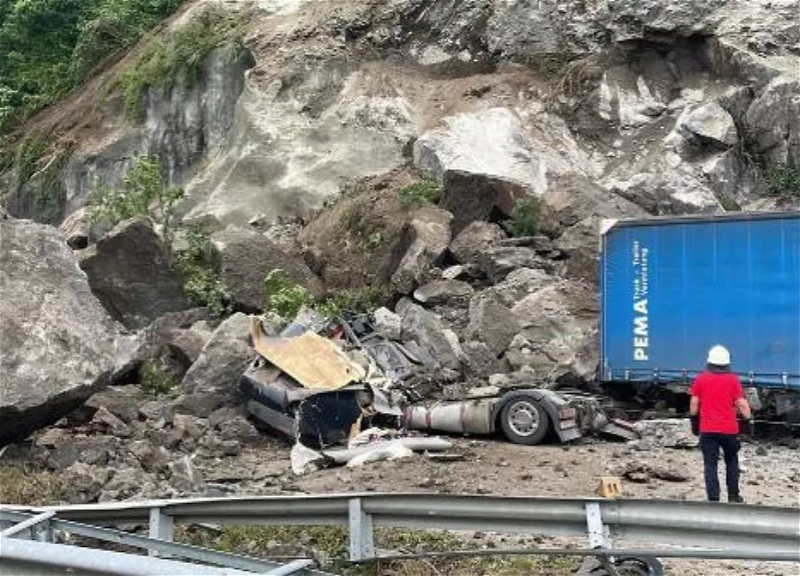 Водитель грузовика, погибший при обвале скалы в Турции – азербайджанец - ФОТО - ВИДЕО – ОБНОВЛЕНО