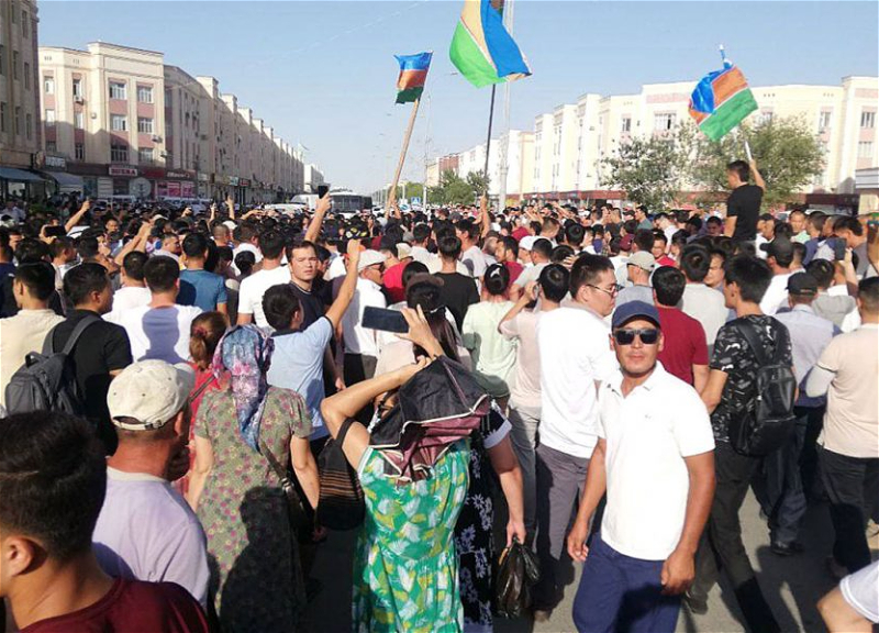 В результате беспорядков в узбекском городе Нукус погибли 18, пострадали 243 человека