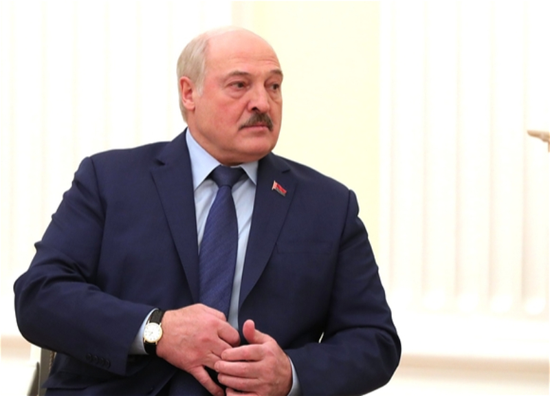 Лукашенко назвал зерно оружием: «Доллары на хлеб не намажешь»