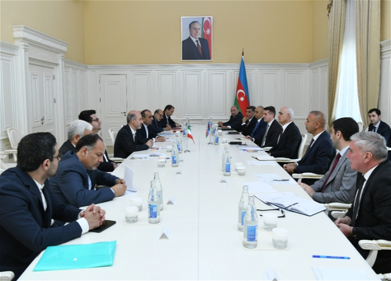 Азербайджан и Иран обсудили реализацию совместных энергетических проектов