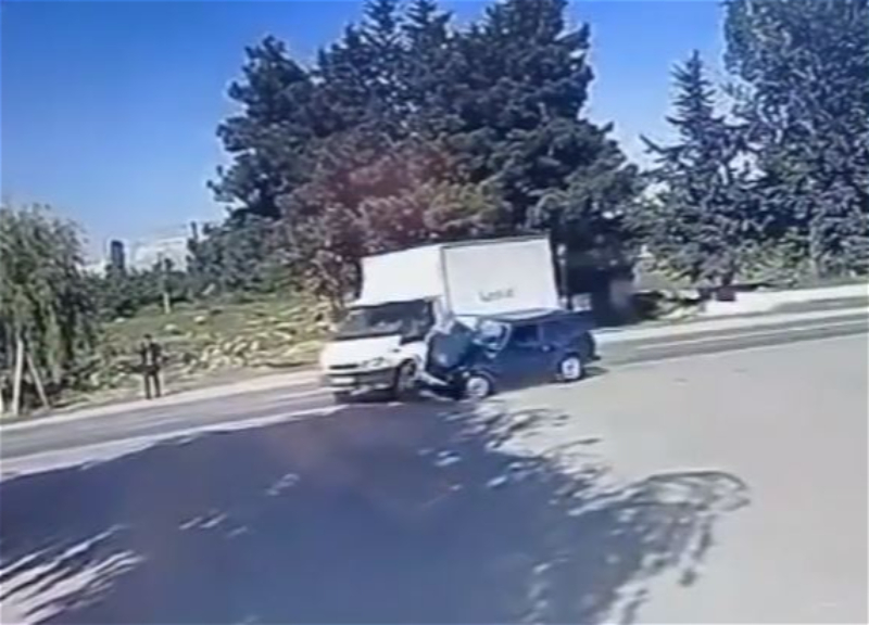 На дороге Хачмаз-Худат произошла авария - ВИДЕО