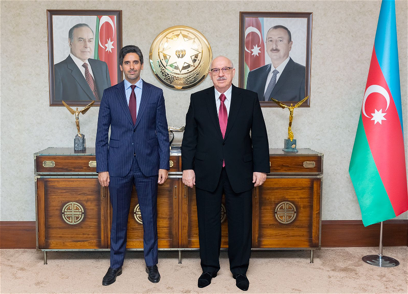 Президент AZAL встретился с послом Катара в Азербайджане