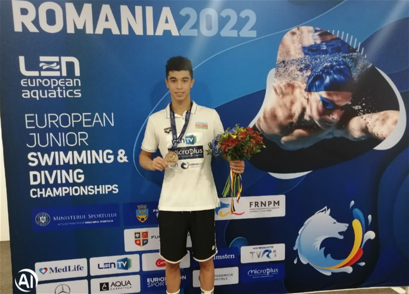 Азербайджанский пловец вышел в финал ЕВРО