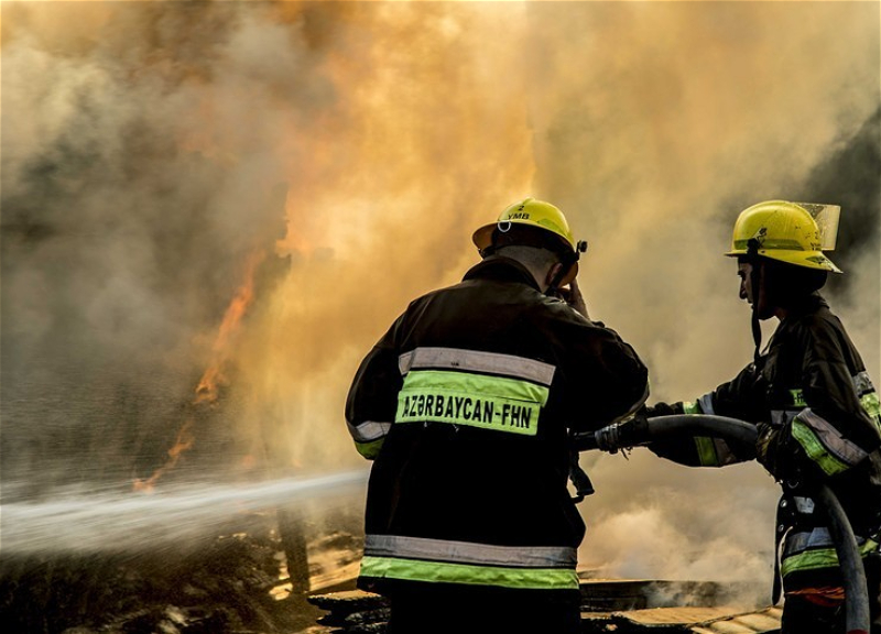 Возник пожар в Баладжарском железнодорожном депо - ВИДЕО