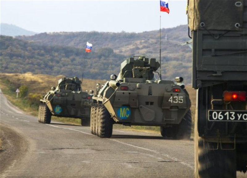 Азербайджанские военные задержали колонну миротворцев РФ