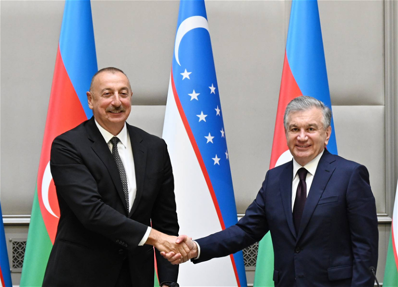 Ильхам Алиев пригласил Президента Узбекистана посетить Азербайджан