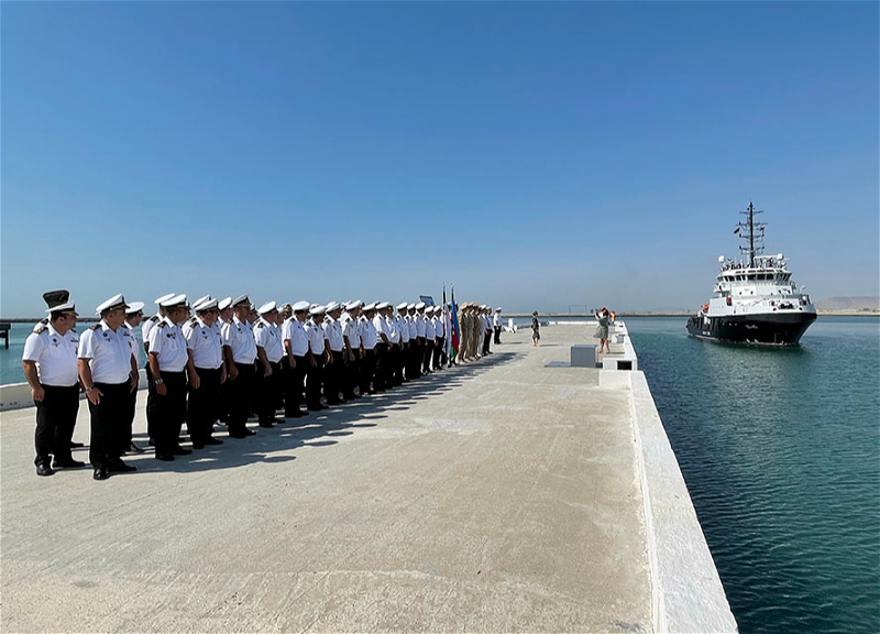 Российские военные корабли прибыли в Баку - ФОТО