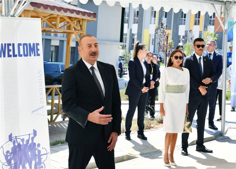 Ильхам Алиев встретился со спортсменами, представляющими Азербайджан на V Играх исламской солидарности - ФОТО